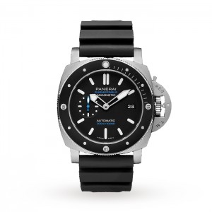 Panerai Submersible Men Automatic Black Rubber Watch PAM01389
